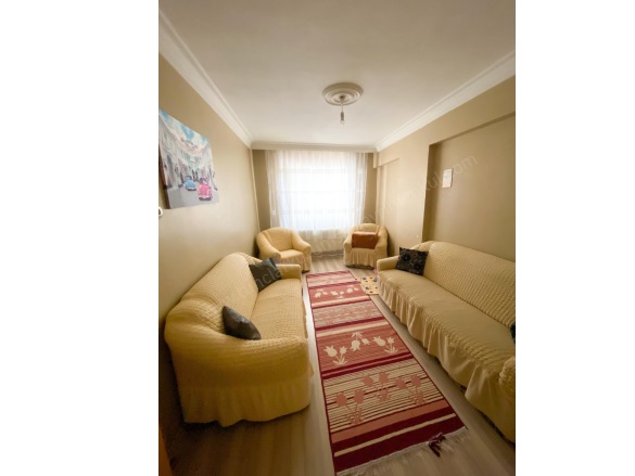 5 Nisan Mh Bağlar Satılık Daire |  3+1 Oda | 160M2 2.650.000Tl  Krediye Uygun  | 1. Kat | Doğalgaz(Kombi) | 1 Banyo | 1 Yatak Odası Resim-3