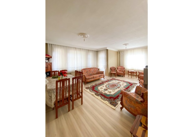 5 Nisan Mh Bağlar Satılık Daire |  3+1 Oda | 160M2 2.650.000Tl  Krediye Uygun  | 1. Kat | Doğalgaz(Kombi) | 1 Banyo | 1 Yatak Odası Resim-5