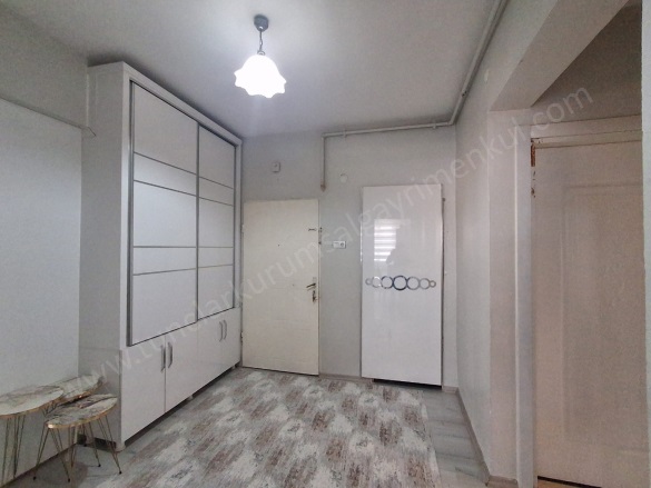 Huzurevleri Civarı Kayapınar Satılık Daire |  3+1 Oda | 170M2 2.550.000Tl  Krediye Uygun  | 6. Kat | Doğalgaz(Kombi) | 1 Banyo | 1 Yatak Odası Resim-4