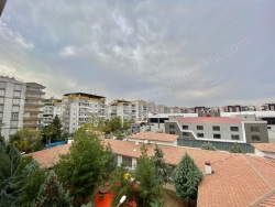 Bağlar Toptancılar Civarı Satılık Daire 4+1 180 M2 | 4. Kat | Merkezi Isınma | 2 Banyo