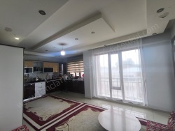 Kayapınar Tekel Kavşağı Civarı Satılık Daire 4+1 220 M2 | 9. Kat | Doğalgaz(Kombi) | 2 Banyo