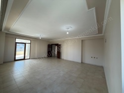 Kayapınar Diclekent Civarı Kiralık Daire 4+1 220 M2 | 4. Kat | Doğalgaz(Kombi) | 2 Banyo