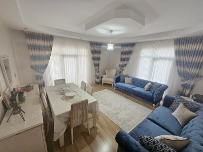 Kadın Doğum Civarında Ara Kat Satılık Daire Bağlar Bağcılar