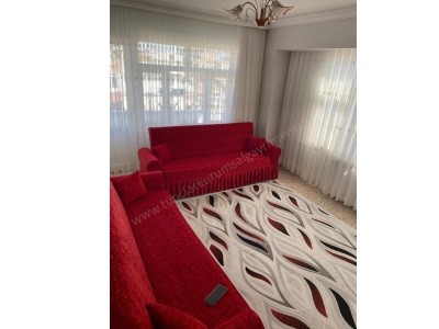 Şehitlik Semt Pazarı Caddesinde 3+1 Satılık Daire Yenişehir Civarı