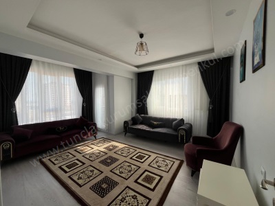 Ofis Rızvan Ağa Caddesinde Ceylan Yapı Da 2+1 Acil Satılık Daire Kayapınar Barış Mh