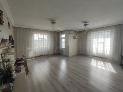 Diclekent Cadde Üstünde Satılık Daire 3+1 Bağlar 5 Nisan Mh