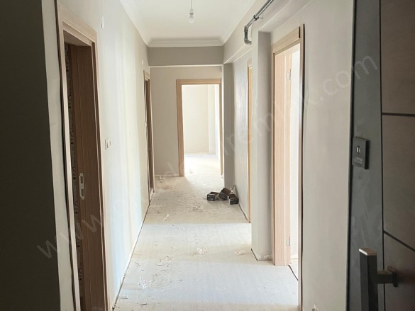 Yasin Haşimoğlu Mah. Oltu Satılık Betonarme |  155M2 3.550.000Tl | 5. Kat Resim-2