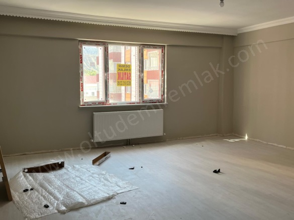 Yasin Haşimoğlu Mah. Oltu Satılık Betonarme |  155M2 3.550.000Tl | 5. Kat Resim-5
