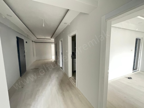 Yasin Haşimoğlu Mah. Oltu Satılık Betonarme |  3.5+1 Oda | 185M2 3.550.000Tl | 1. Kat | Doğalgaz(Kombi) | 2 Banyo | 1 Yatak Odası Resim-3