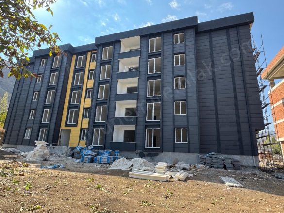 Şehitler Mah. Oltu Satılık Betonarme | 2.400.000Tl Resim-2