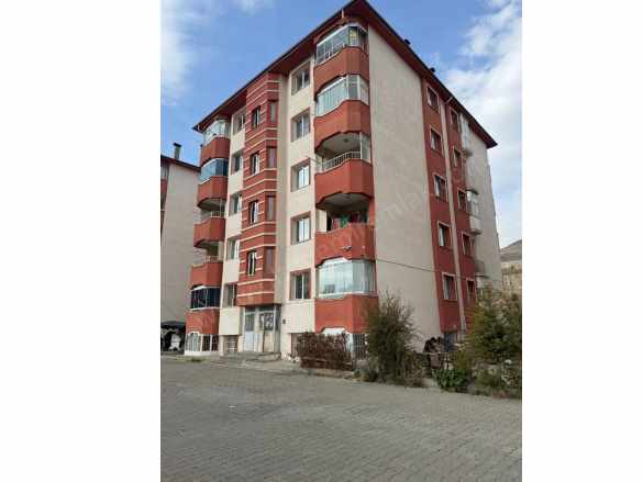 Güllük Sitesi E Blok 5 Kat 3+1 Satılık Betonarme Daire Oltu Yasin Haşimoğlu Mah