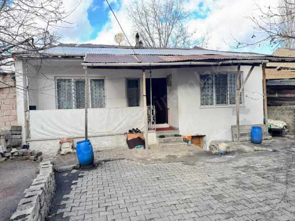 Aslanpaşa Mah Okullar Caddesisatılık Müstakil Ev Bahçeli Oltu