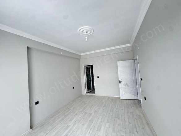 Şeitler Mah Siyah inci Sitesi B Blok 2 Kat 2+1 Satılık Betonarme Daire Oltu Şehitler