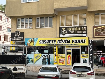 Oltu Belediyesi Karşısı Sosyete Giyimin Yeri 385 Metre² Satılık Dükkan İş Aslanpaşa Mah
