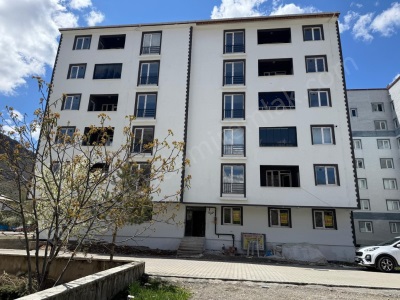 Oltu Şehitler Mah Narman Caddesi Doğan Aydın İnşaat 1 Kat Satılık Betonarme Daire