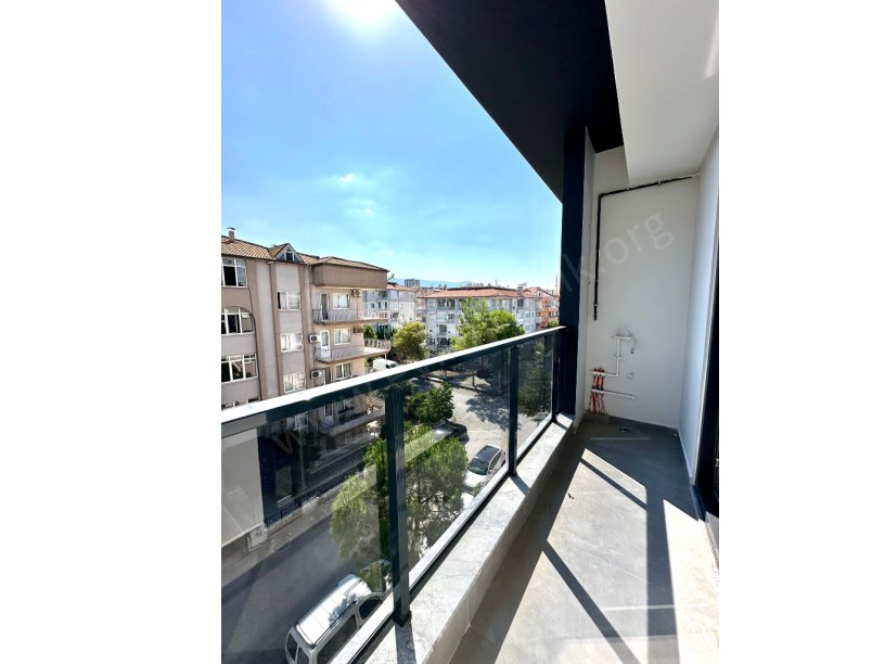 KÜLAHOĞLU GAYRİMENKULDEN PAMUKKALE KINIKLI POLİS KARAKOLU YAKINI EŞYALI BALKONLU SIFIR APARTLAR 