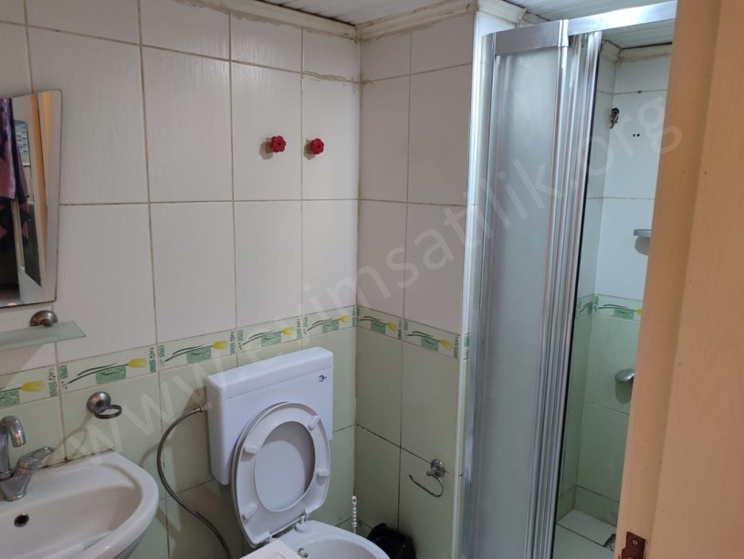 KÜLAHOĞLU GAYRİMENKULDEN SATILIK EŞYALI ACİL UYGUN APART DETAYLAR AÇIKLAMADA 