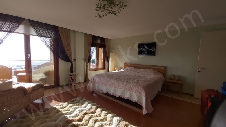 Türkmen Mah. Kuşadası Satılık Villa |  5+1 Oda | 500M2 65.000.000Tl | Villa Ve Müstakil Resim-4