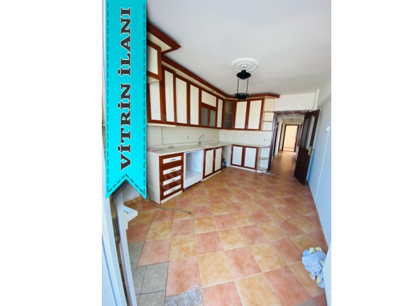 Kadınlar Denizi Mah. Kuşadası Satılık Daire |  3+1 Oda | 130M2 6.500.000Tl  Krediye Uygun  | 5. Kat | Doğalgaz(Kombi) | 1 Banyo | 3 Yatak Odası Resim-2