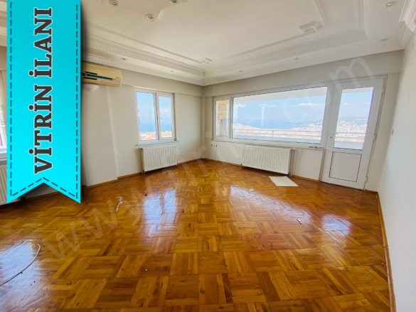 Kadınlar Denizi Mah. Kuşadası Satılık Daire |  3+1 Oda | 130M2 6.500.000Tl  Krediye Uygun  | 5. Kat | Doğalgaz(Kombi) | 1 Banyo | 3 Yatak Odası Resim-3