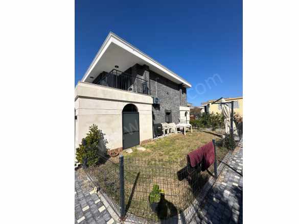 Plaja 350 M 1+2 Bahçeli Yeni Satılık Daire Kuşadası Bayraklıdede Mah