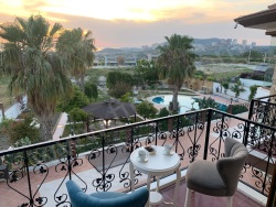 Kuşadası Karaova Mah. Kiralık Müstakil Ev 8+ 4500 M2 | Merkezi Isınma | 11 Banyo | 11 Yatak Odası