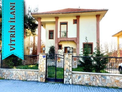 Kuşadasında Çok Özel Bir Mülk Ticari Kullanıma Da Uygun 5+2 Satılık Villa Türkmen Mah