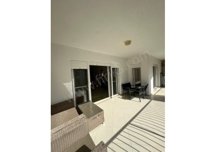 Plaja 3 Dk Mesafede 2+1 Eşyalı Satılık Daire Bakımlı Kuşadası Kadınlar Denizi Mah