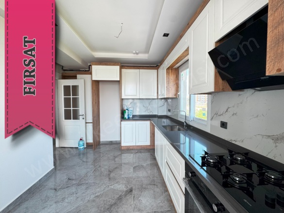 50. Yıl Mah. Yenişehir Satılık Daire |  2+1 Oda | 100M2 7.000.000Tl  Krediye Uygun  | 7. Kat | Doğalgaz(Kombi) | 2 Banyo | 2 Yatak Odası Resim-3