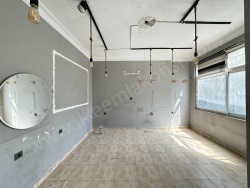 Akdeniz Çankaya Mah. Kiralık Ofis / Büro 3+1 120 M2 | 1. Kat | Klima | 1 Banyo