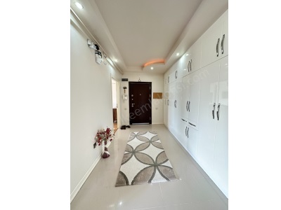 Yenişehirde 50 Yıl Mah De Havuzlu Doğalgazlı 4+1 Satılık Daire