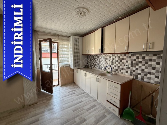 Güzelyurt Mah. Keçiören Satılık Daire |  4+1 Oda | 230M2 4.890.000Tl  Krediye Uygun  | 3. Kat | Doğalgaz(Kombi) | 2 Banyo | 1 Yatak Odası Resim-3
