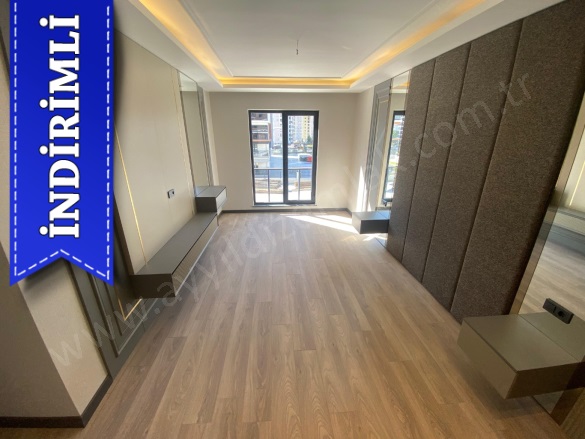 Ovacık Mah. Keçiören Satılık Daire |  4+1 Oda | 220M2 12.990.000Tl  Krediye Uygun  | 7. Kat | Merkezi Isınma(Pay Ölçer) | 2 Banyo | 1 Yatak Odası Resim-3