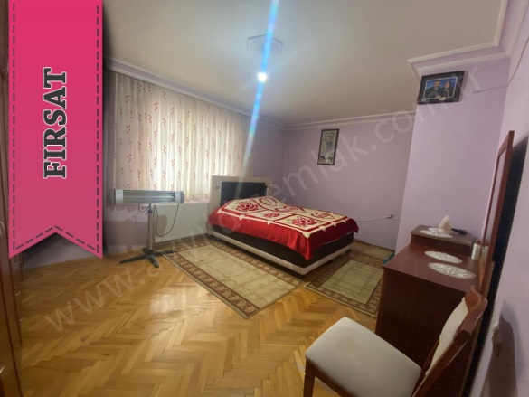 Bağlarbaşı Mah. Keçiören Satılık Daire |  4+1 Oda | 170M2 5.750.000Tl  Krediye Uygun  | 2. Kat | Doğalgaz(Kombi) | 2 Banyo | 1 Yatak Odası Resim-4