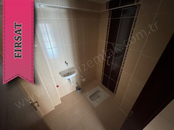 Akpınar Mah. Çankaya Satılık Daire |  3+2 Oda | 300M2 10.500.000Tl  Krediye Uygun  | 6. Kat | Doğalgaz(Kombi) | 2 Banyo | 1 Yatak Odası Resim-5