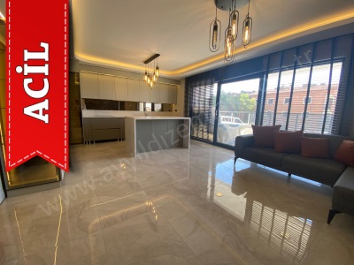 Altındağ Güneşelerde 4 5+1 Site İçerresinde Güney Cepheli Tras Balkonlu Geniş Masrafsiz Acil Satılık Daire Güneşevler Mah