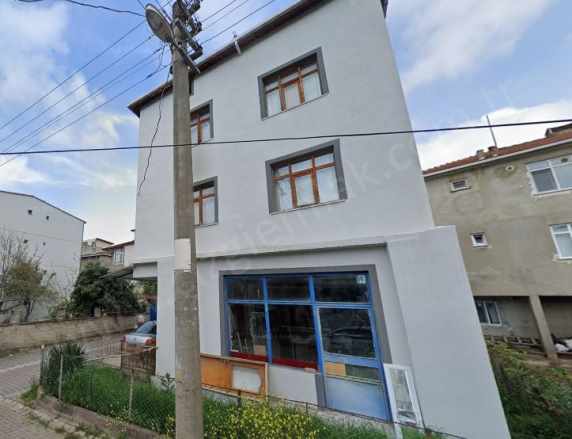 Sırasöğütler Mah Atatürk Caddesi Yakını Satılık Bina 3 Katlı Darıca