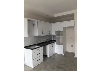 Acil Satılık Daire ! Oba Bolgesinde 1+1 52 M2 Alanya Mah