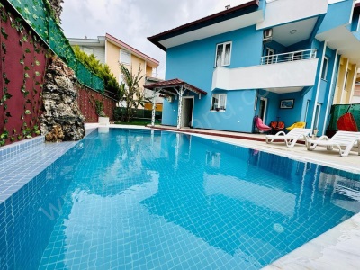 Antalya Belek Bölgesinde Günlük Kiralık Villa Lüks Lar 3+1 Serik Kadriye Mah