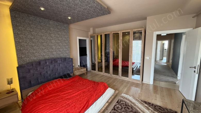 Çiftlikköy Mah. Yenişehir Satılık Daire |  3+1 Oda | 200M2 6.100.000Tl  Krediye Uygun  | 8. Kat Resim-2