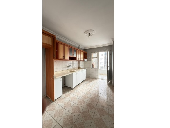 Akkent Mah. Yenişehir Kiralık Daire |  3+1 Oda | 180M2 Aylık 22.000Tl | 2. Kat | Klima Resim-3