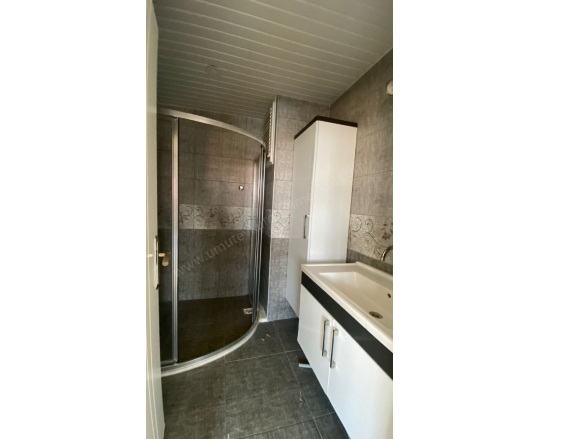 50. Yıl Mah. Yenişehir Satılık Daire |  3+1 Oda | 140M2 5.999.000Tl  Krediye Uygun  | 1. Kat | Doğalgaz(Kombi) | 2 Banyo Resim-5