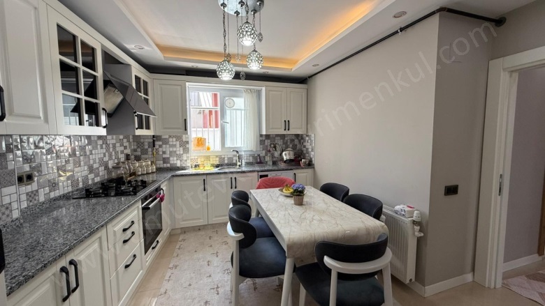 Batıkent Mah. Yenişehir Satılık Daire |  3+1 Oda | 177M2 14.500.000Tl  Krediye Uygun  | Komple Bina | Doğalgaz(Kombi) | 2 Banyo Resim-5