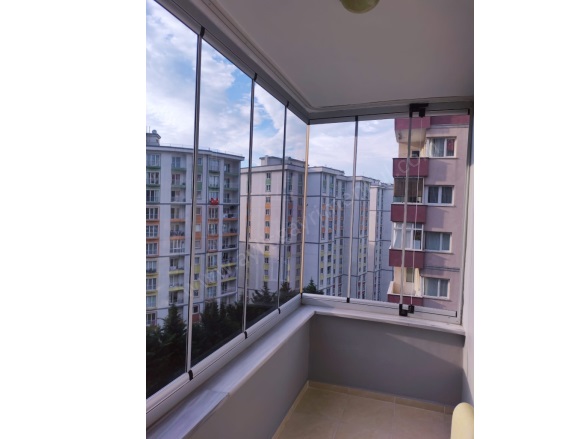 Cumhuriyet Mah. Beylikdüzü Satılık Daire |  3+1 Oda | 125M2 4.500.000Tl  Krediye Uygun  | 3. Kat | Doğalgaz(Kombi) | 1 Banyo | 3 Yatak Odası Resim-1