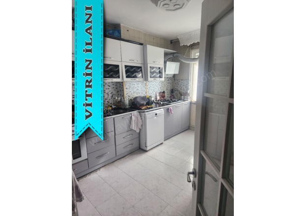 Bahçelievler Mah. Bahçelievler Satılık Daire |  3+1 Oda | 190M2 8.000.000Tl  Krediye Uygun  | 3. Kat | Doğalgaz(Kombi) | 2 Banyo | 3 Yatak Odası Resim-5