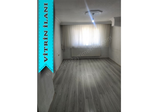 Tarabya Mah. Sarıyer Kiralık Daire |  2+1 Oda | 110M2 Aylık 32.000Tl | 3. Kat | Doğalgaz(Kombi) | 1 Banyo | 2 Yatak Odası Resim-4
