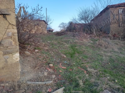 Osmaneli Hisarcık Köyü Satılık Arsa 627 M2 Ve 2 Katlı Ev Mah-Hisarcık