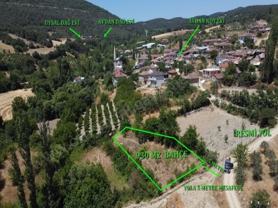 Köy İçi 930 M2 Düz Bahçe Vasfında Elektrik Suya Yakın Arazi Satılık Tarla Osmaneli Avdan Köyü