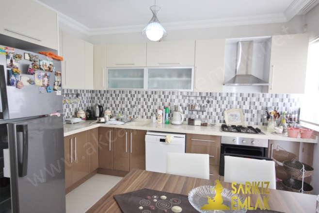 İkizçay Mah. Edremit Acil Satılık Daire |  3+1 Oda | 180M2 6.000.000Tl | 4. Kat | Merkezi Isınma | 2 Banyo | 3 Yatak Odası Resim-3