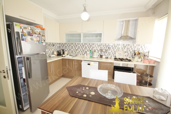 İkizçay Mah. Edremit Acil Satılık Daire |  3+1 Oda | 180M2 6.000.000Tl | 4. Kat | Merkezi Isınma | 2 Banyo | 3 Yatak Odası Resim-4